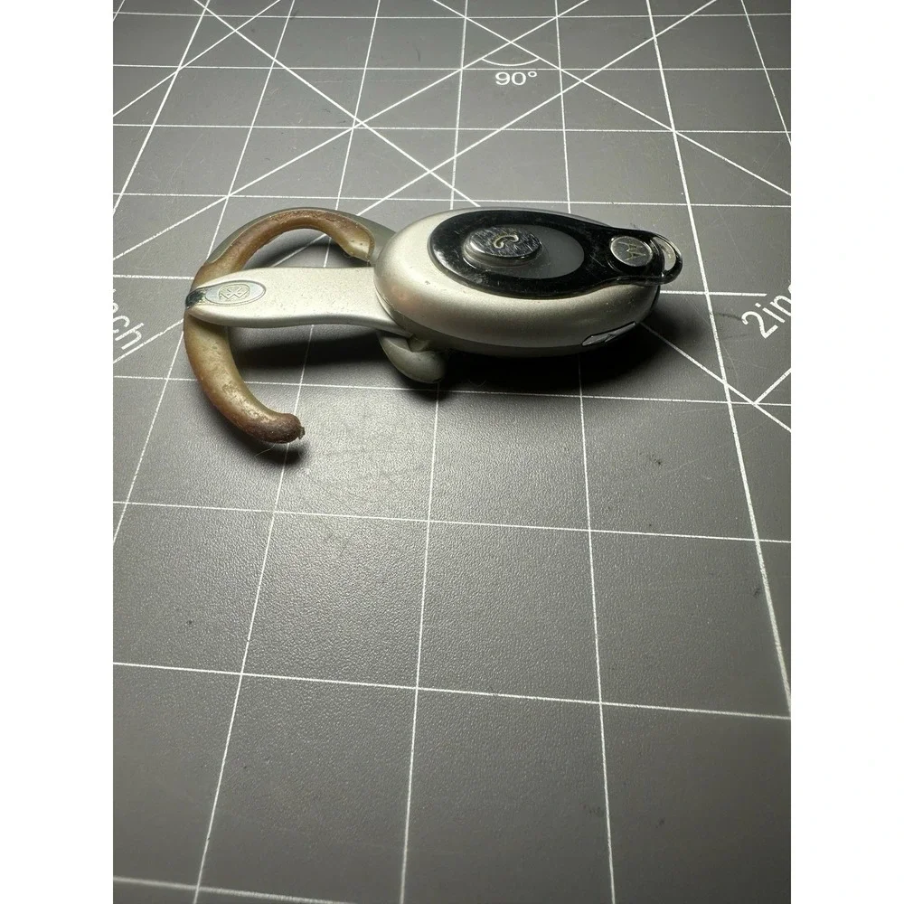 Vintage Motorola HS810 Bluetooth Wireless Headset Ear Hook Untested Parts Repair